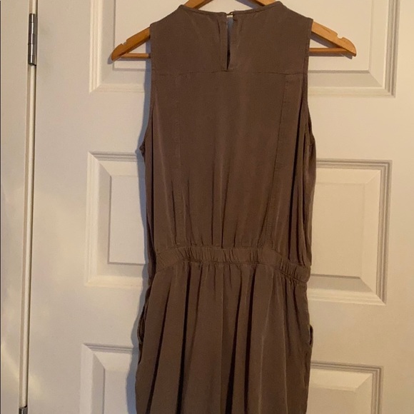 Green romper - Picture 3 of 3